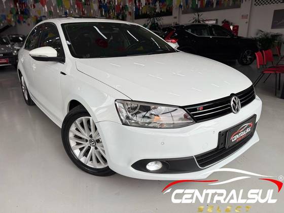 VOLKSWAGEN JETTA 2.0 TSI HIGHLINE 211CV GASOLINA 4P TIPTRONIC